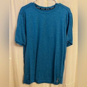 Athletic short sleeve shirt
